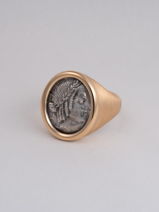 MOMONOLITH Coin Signet Ring -Apollo