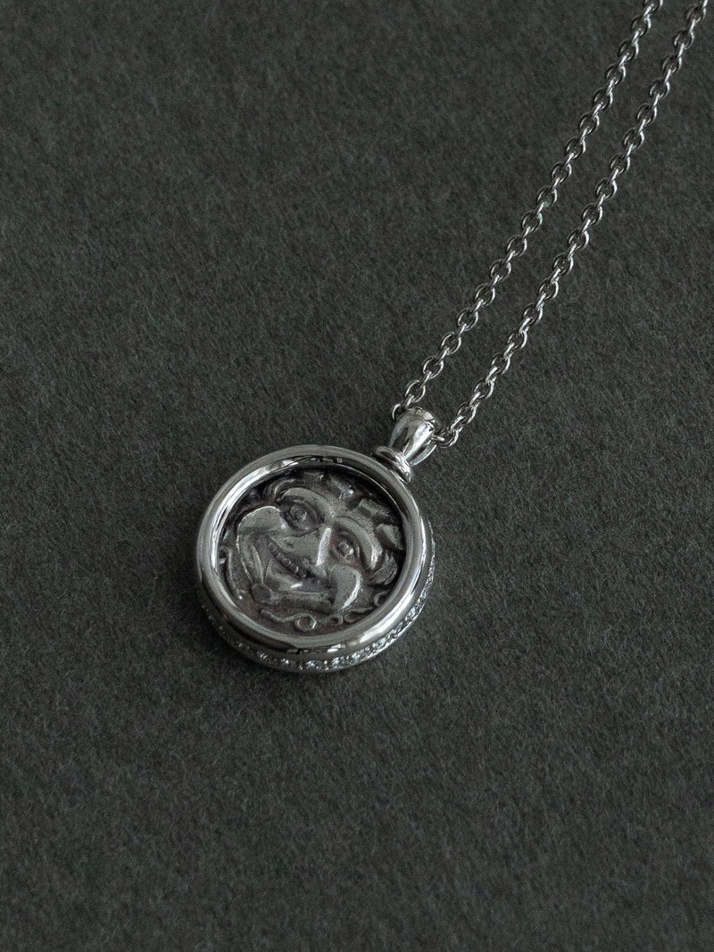 MONOLITH Coin Pendant -Gorgon のご紹介