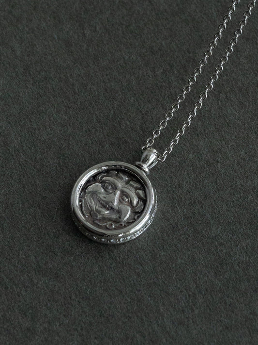 MONOLITH Coin Pendant -Gorgon のご紹介