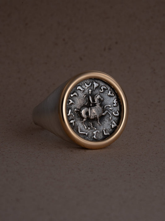 MONOLITH Coin Signet Ring -Antimachos II / Nikeのご紹介