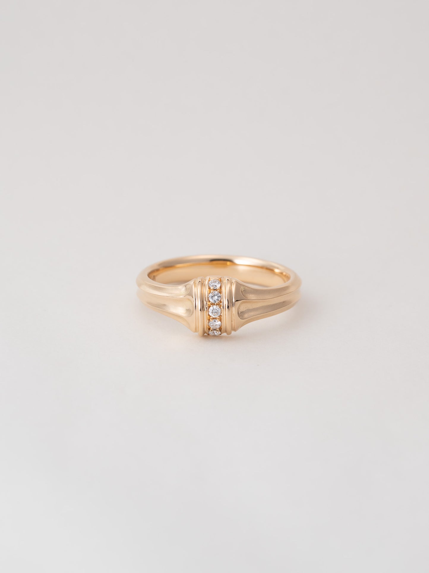 Column Diamond Ring