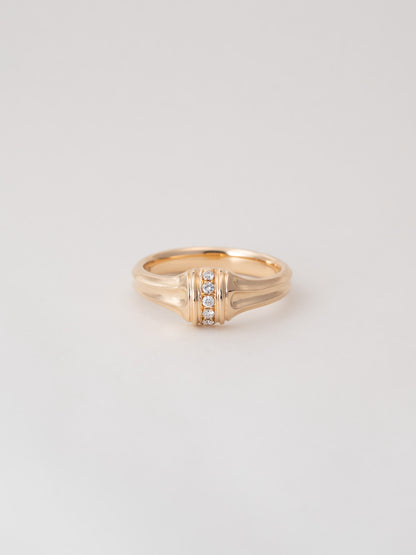 Column Diamond Ring