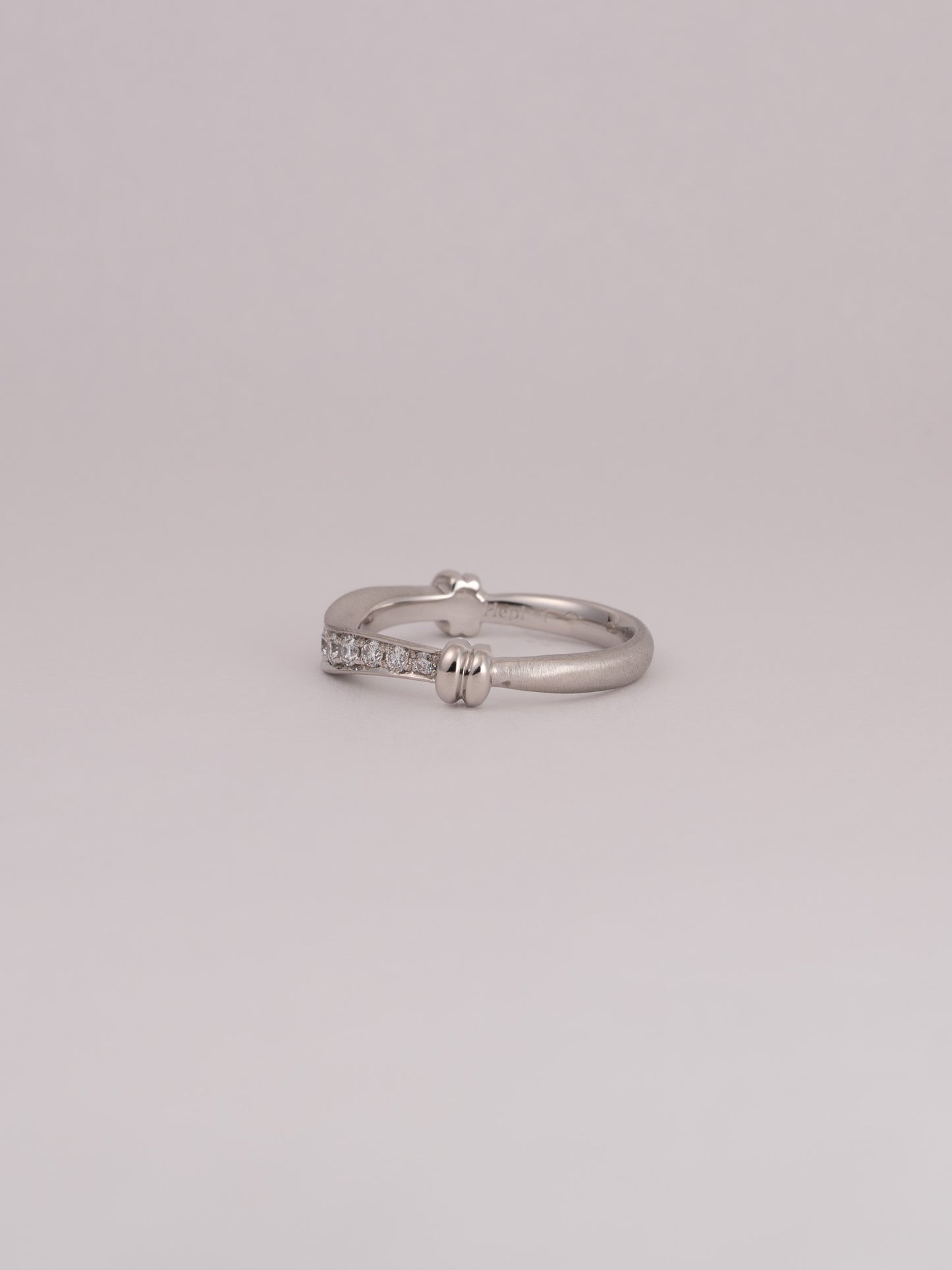 Span Diamond Ring