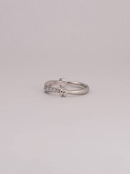 Span Diamond Ring