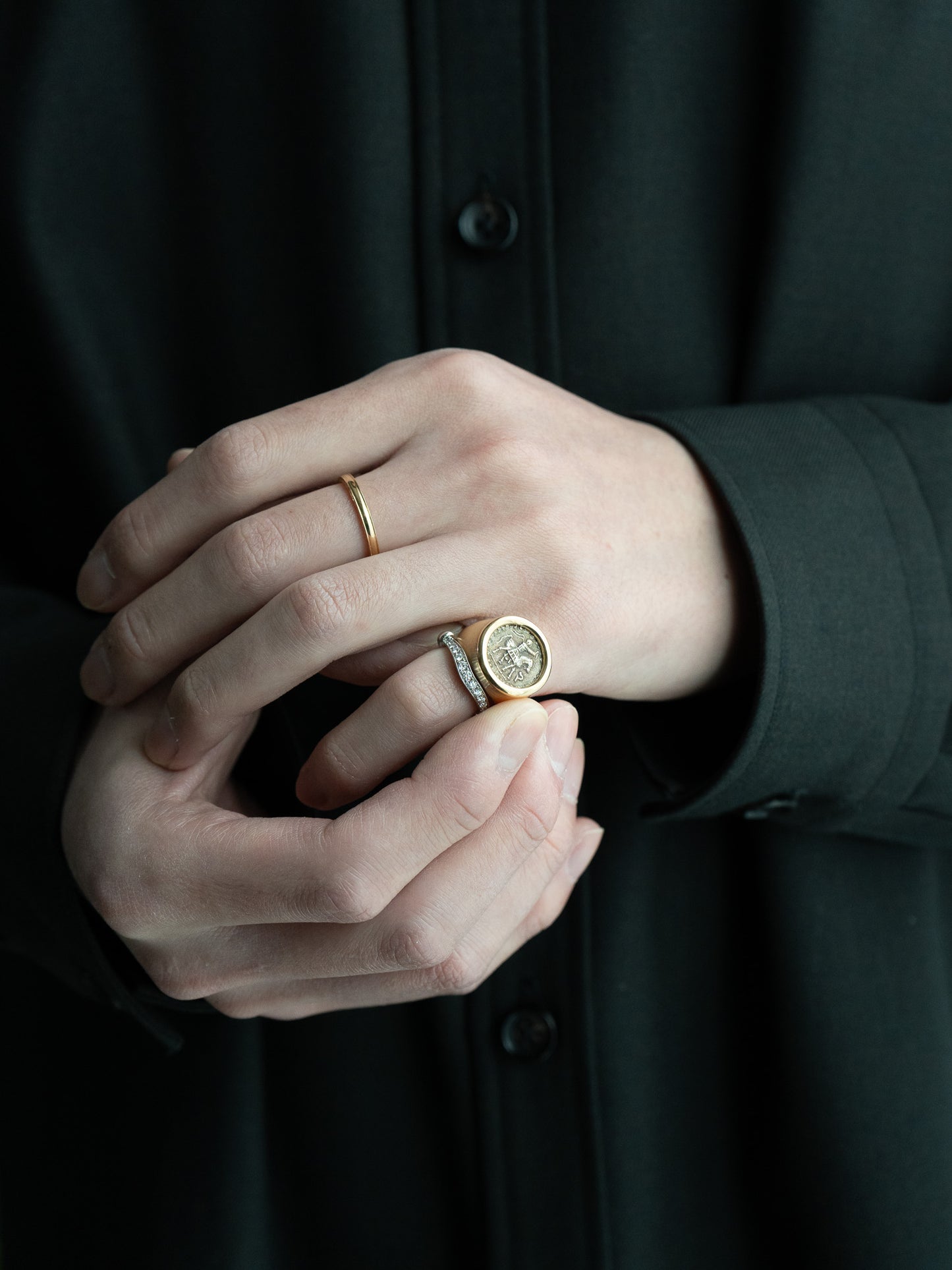 MONOLITH Coin Signet Ring -Azes