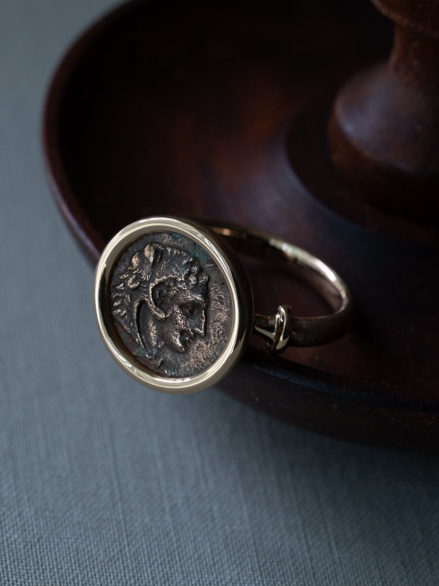 PLINTH Coin Ring -Hercules