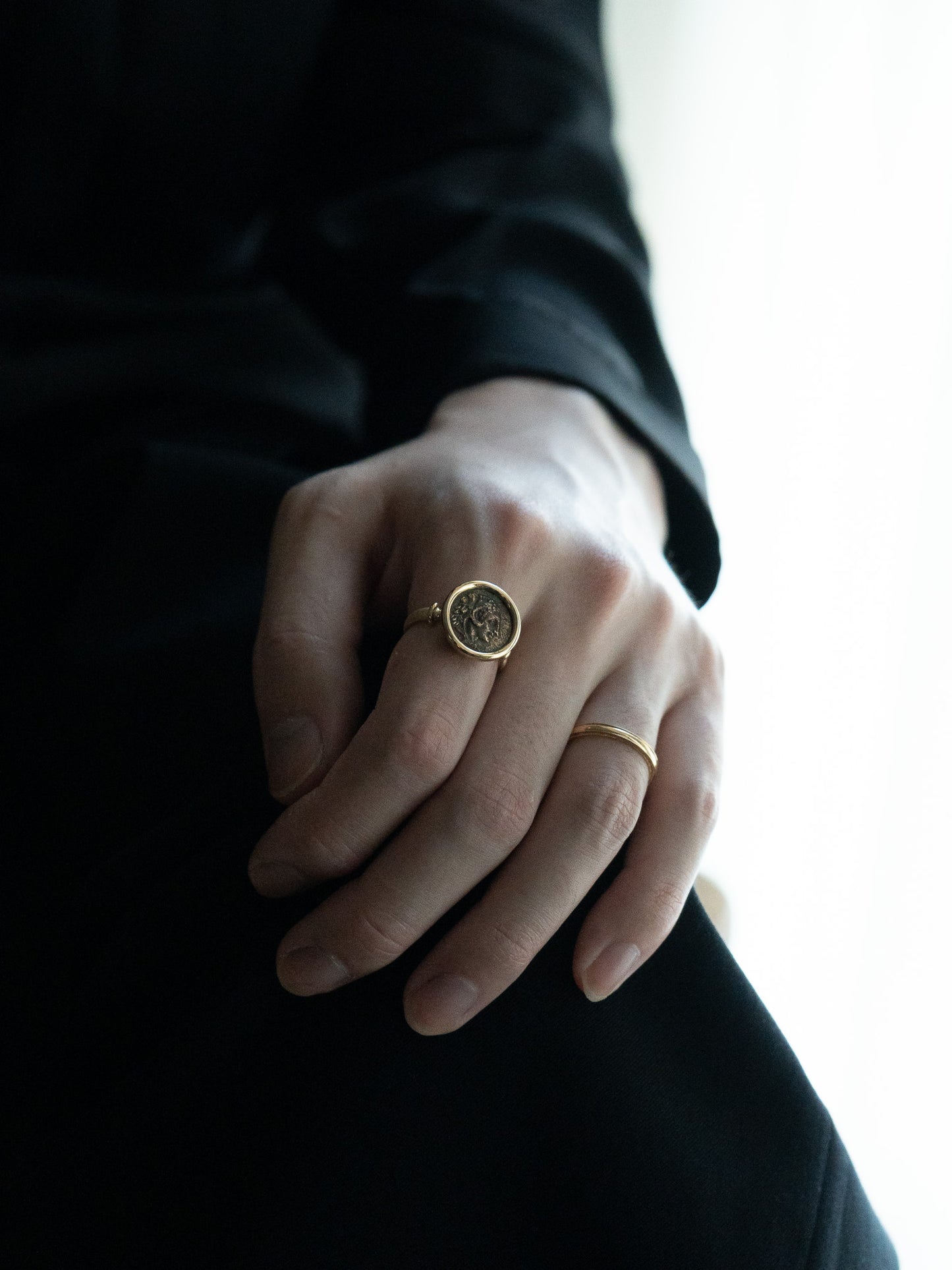 PLINTH Coin Ring -Hercules