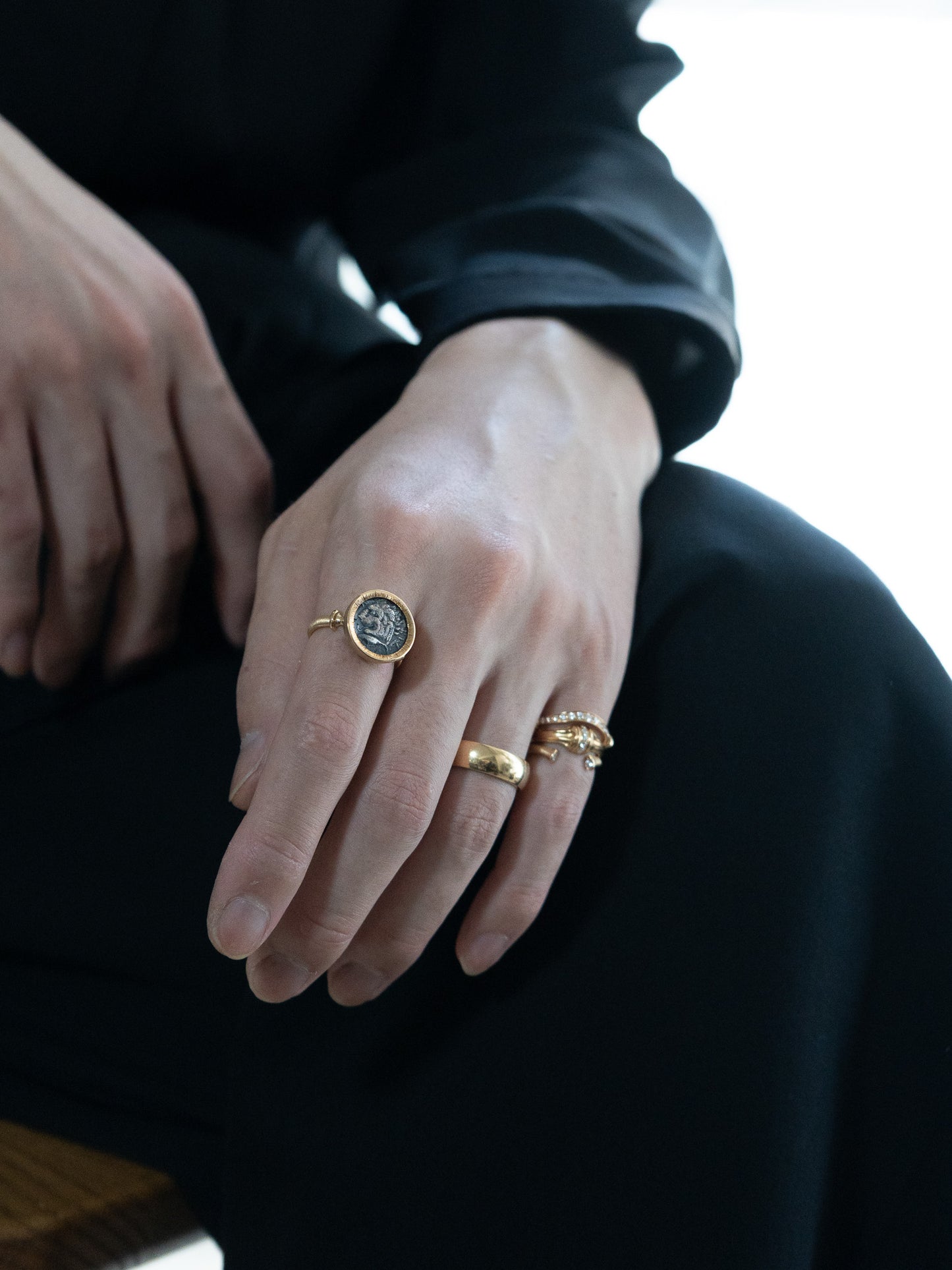 PLINTH Coin Ring -Lion