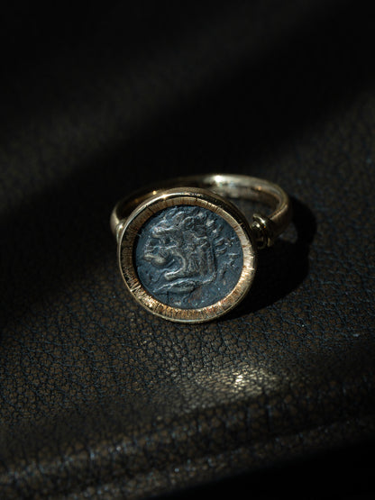 PLINTH Coin Ring -Lion