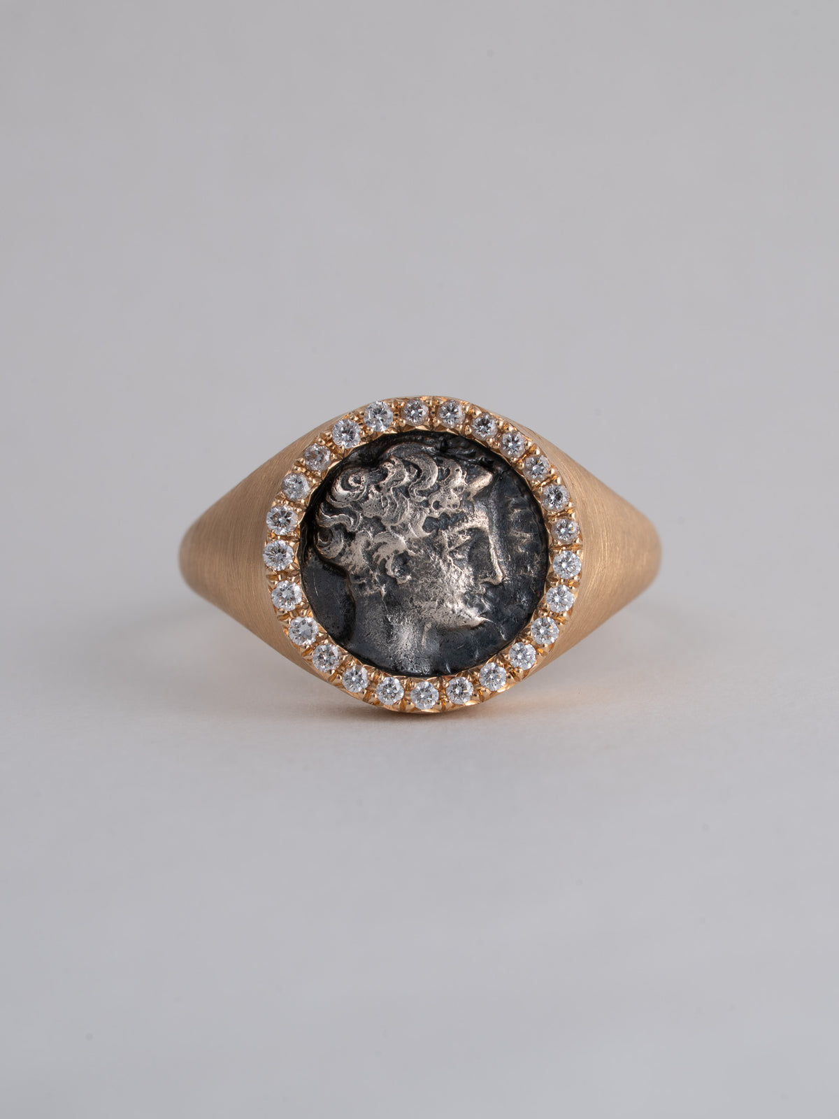 MONOLITH Coin Signet Ring -Lacydon