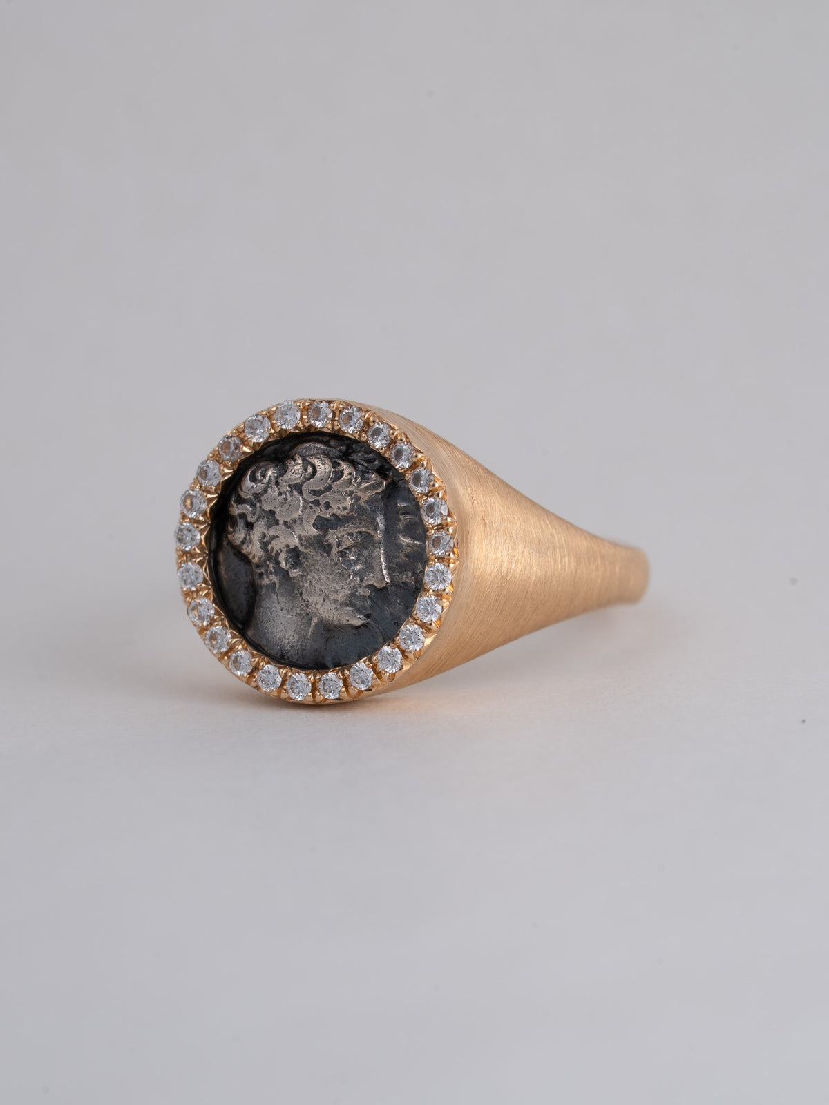 MONOLITH Coin Signet Ring -Lacydon