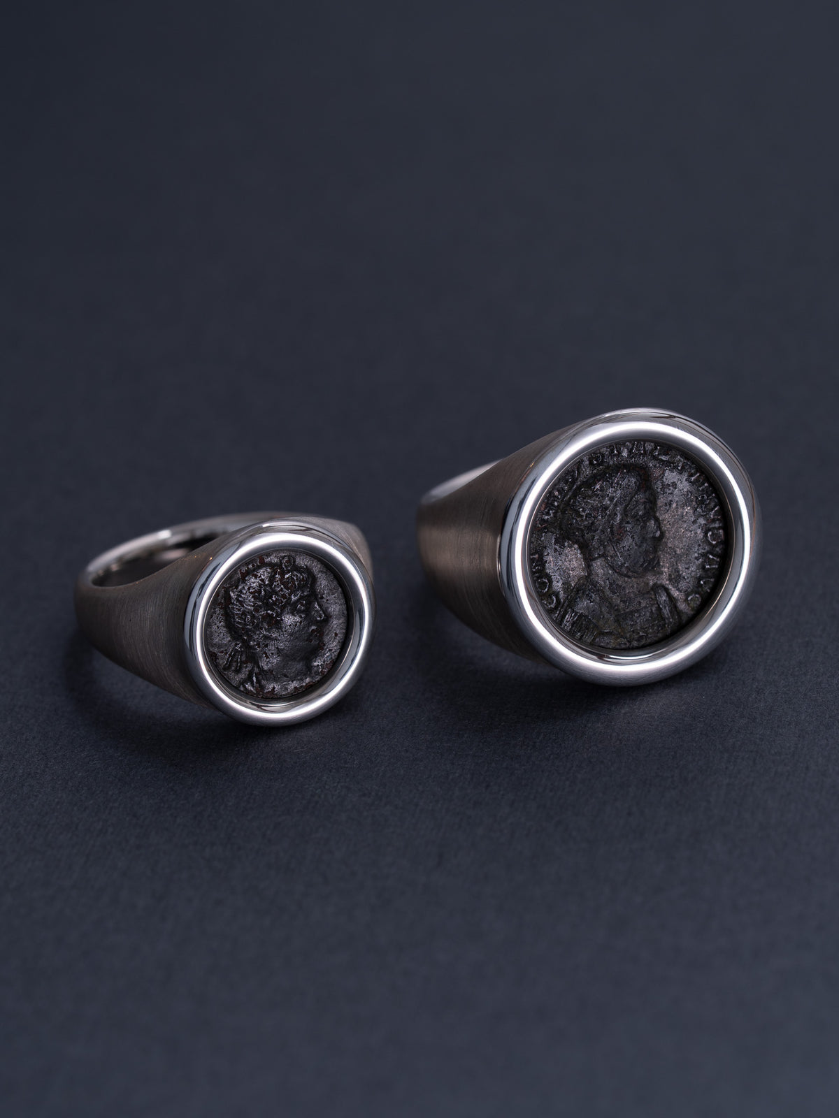 MONOLITH Coin Signet Ring -Constantinus I